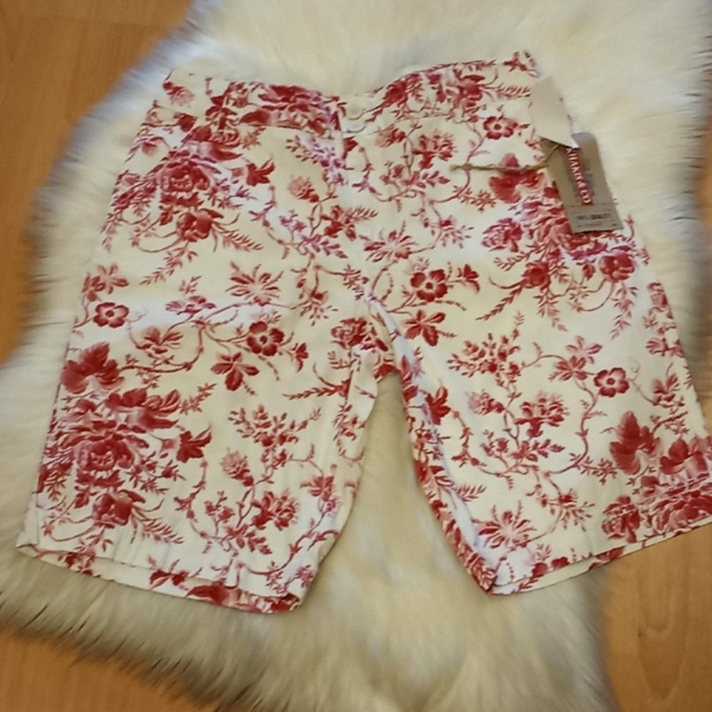 Khakis & Co Red Floral Walking Shorts